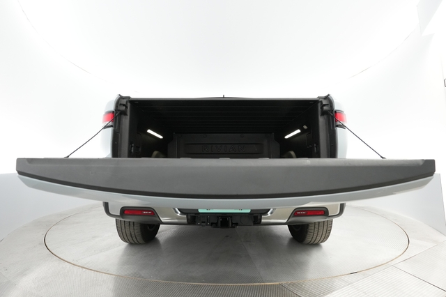 2022 Rivian R1T