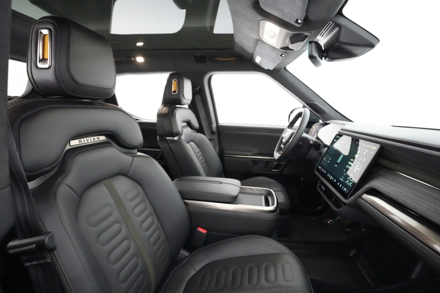 2022 Rivian R1T