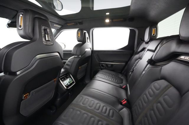 2022 Rivian R1T