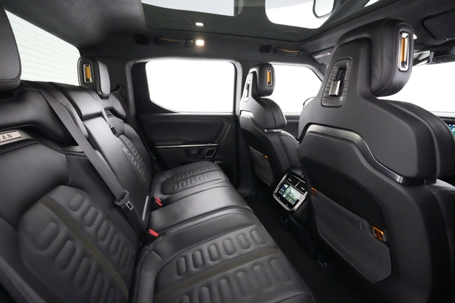 2022 Rivian R1T