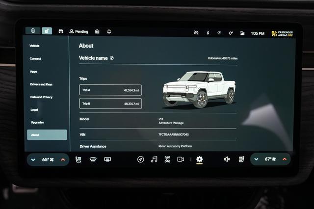 2022 Rivian R1T — photo 4 of 31