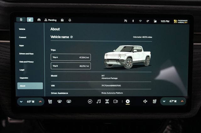 2022 Rivian R1T — photo 4 of 31