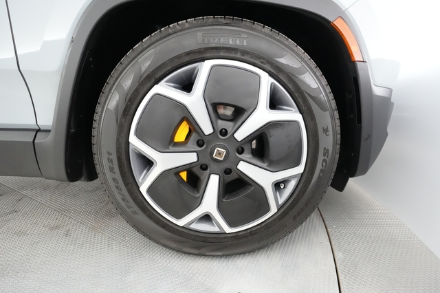 2022 Rivian R1T