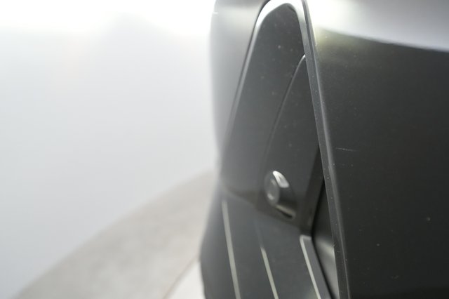 2022 Audi e-tron — photo 43 of 46