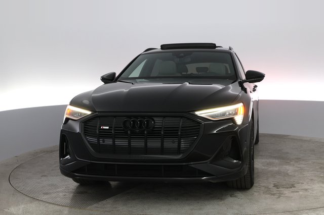 2022 Audi e-tron — photo 5 of 46