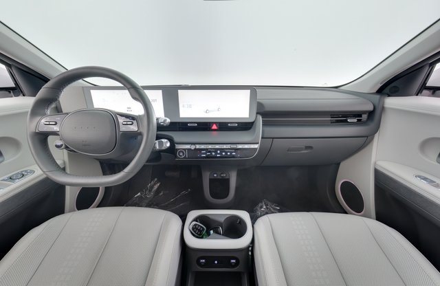 2023 Hyundai IONIQ 5 — photo 19 of 29
