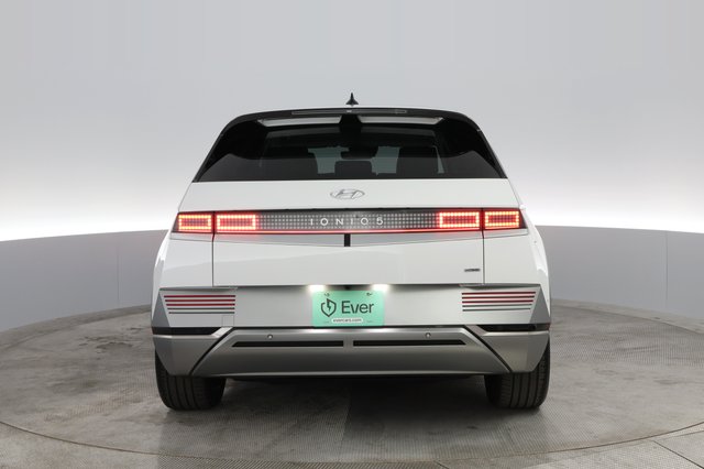 2023 Hyundai IONIQ 5 — photo 9 of 29
