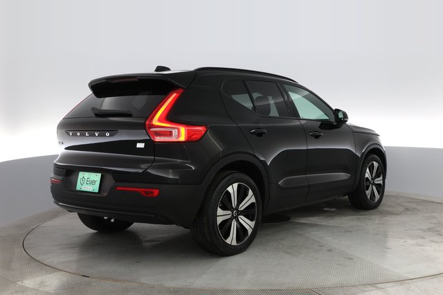 2023 Volvo XC40 Recharge — photo 2 of 28