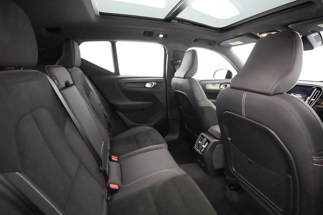 2023 Volvo XC40 Recharge — photo 3 of 28