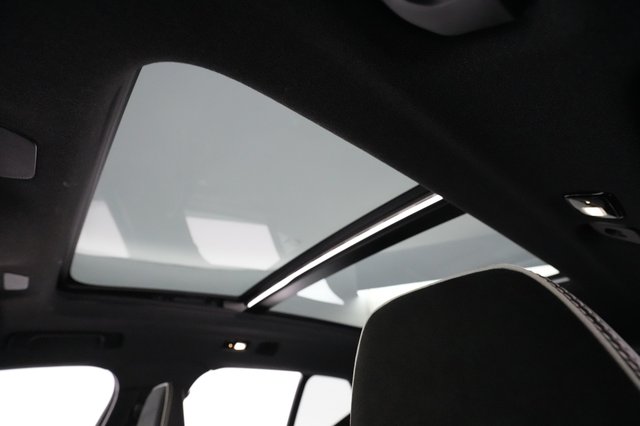 2023 Volvo XC40 Recharge — photo 18 of 28