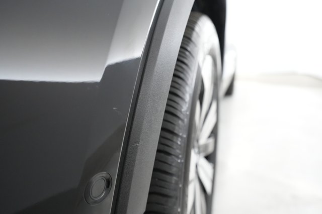 2023 Volvo XC40 Recharge — photo 22 of 28