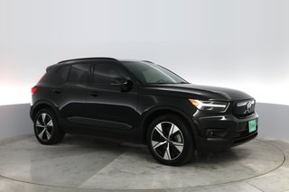 2021 Volvo XC40 Recharge — photo 7 of 35