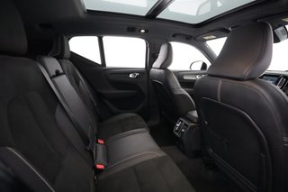 2021 Volvo XC40 Recharge — photo 3 of 35