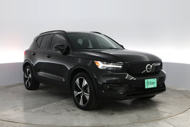 2021 Volvo XC40 Recharge — photo 6 of 35
