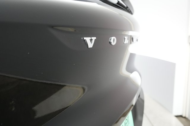 2021 Volvo XC40 Recharge — photo 30 of 35