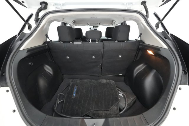 2021 Nissan LEAF — photo 19 of 35