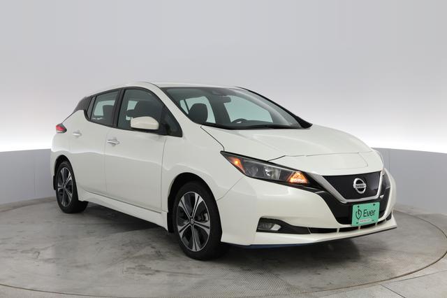 2021 Nissan LEAF — photo 6 of 35