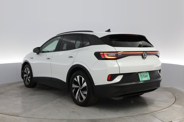 2023 Volkswagen ID.4 — photo 9 of 31