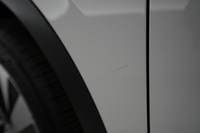2023 Volkswagen ID.4 — photo 22 of 31