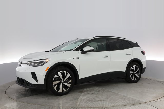 2023 Volkswagen ID.4 — photo 10 of 31