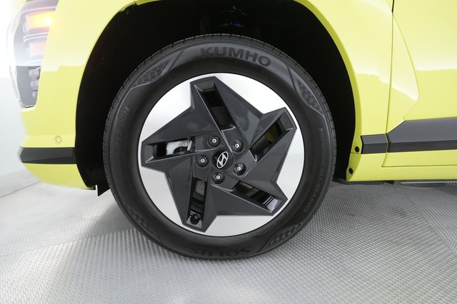 2024 Hyundai Kona — photo 11 of 21