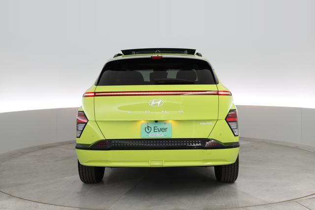 2024 Hyundai Kona — photo 8 of 21