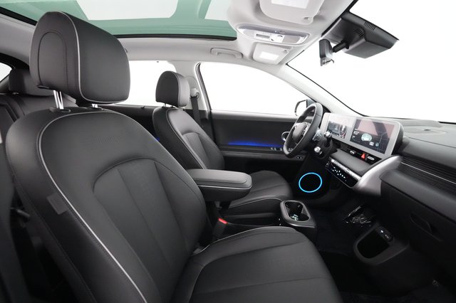 2024 Hyundai IONIQ 5 — photo 17 of 22