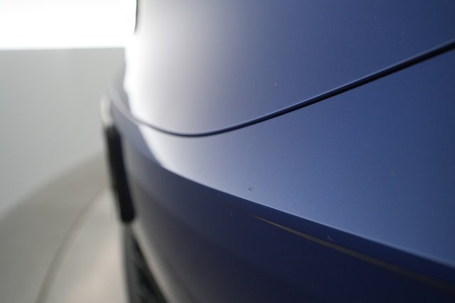 2022 Volkswagen ID.4 — photo 17 of 22