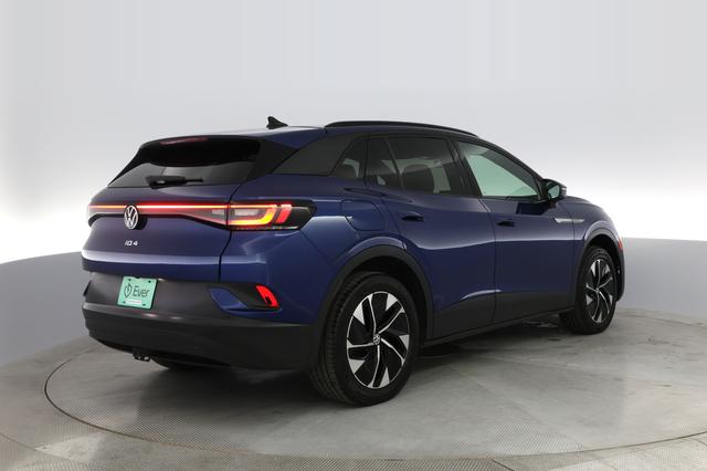 2022 Volkswagen ID.4 — photo 2 of 22