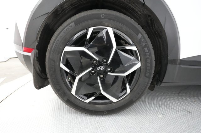 2022 Hyundai IONIQ 5 — photo 14 of 28