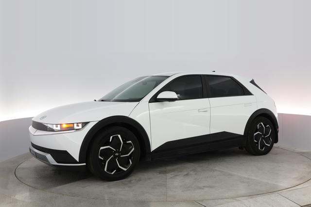 2022 Hyundai IONIQ 5 — photo 10 of 28