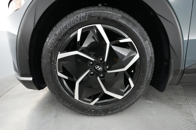 2023 Hyundai IONIQ 5 — photo 11 of 33