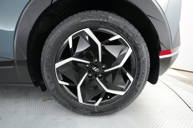 2023 Hyundai IONIQ 5 — photo 12 of 33