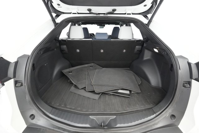 2023 Subaru Solterra — photo 20 of 37