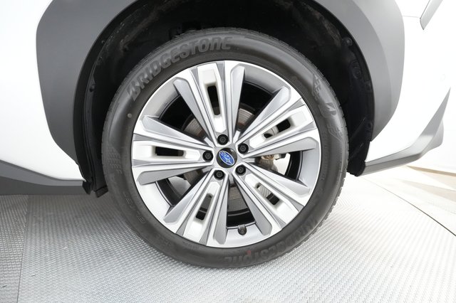 2023 Subaru Solterra — photo 12 of 37