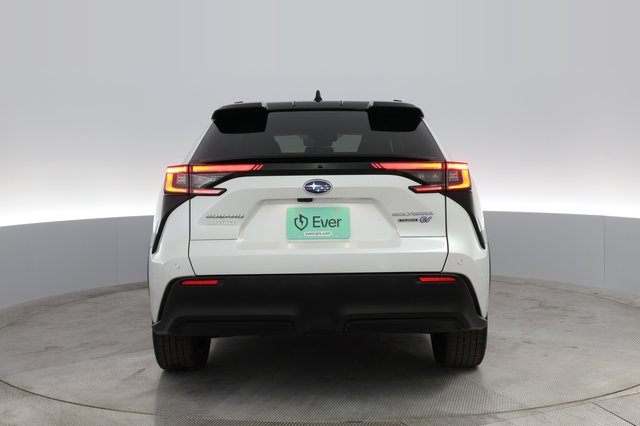2023 Subaru Solterra — photo 8 of 37