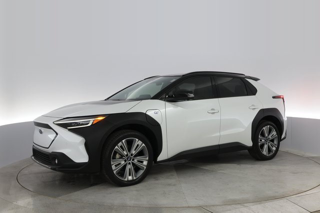 2023 Subaru Solterra — photo 10 of 37