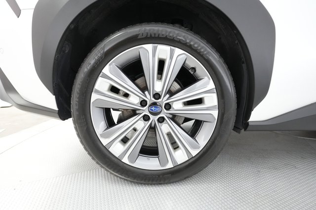 2023 Subaru Solterra — photo 14 of 37