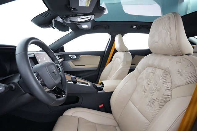2022 Polestar 2 — photo 15 of 39