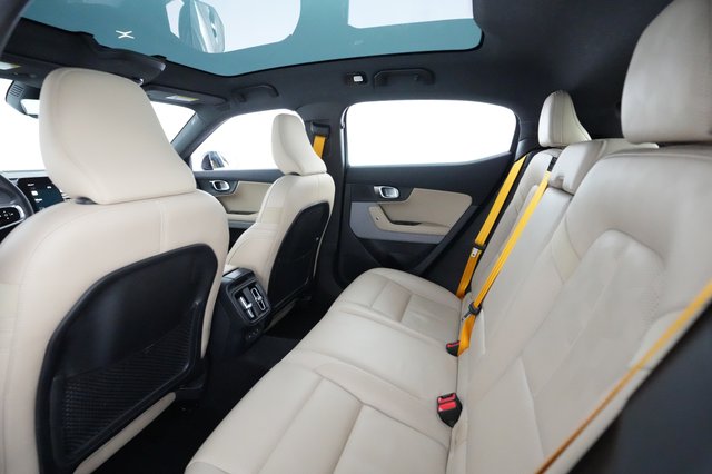2022 Polestar 2 — photo 16 of 39