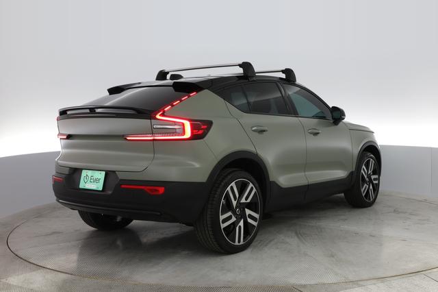 2023 Volvo C40 Recharge — photo 2 of 20