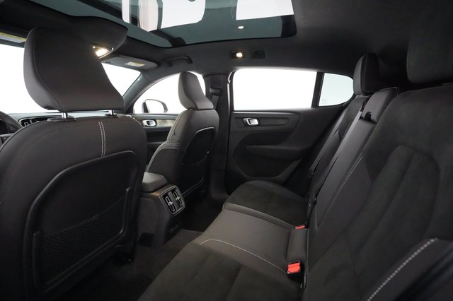 2023 Volvo C40 Recharge — photo 16 of 20