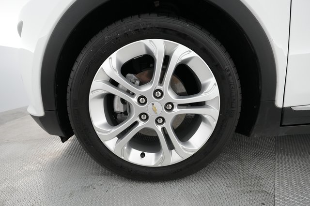 2020 Chevrolet Bolt — photo 11 of 37