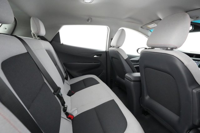 2020 Chevrolet Bolt — photo 3 of 37