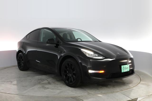 2021 Tesla Model Y — photo 6 of 37