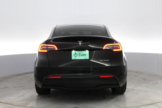 2021 Tesla Model Y — photo 8 of 37