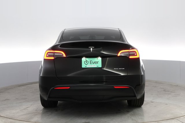2021 Tesla Model Y — photo 8 of 37