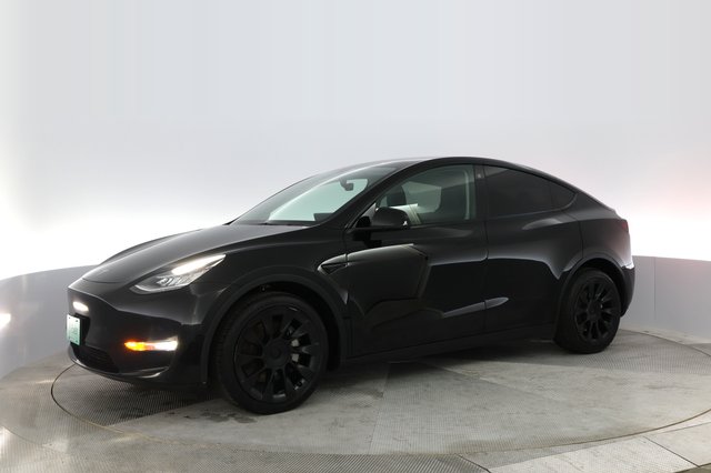 2021 Tesla Model Y — photo 10 of 37