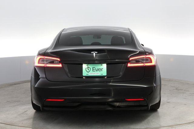 2021 Tesla Model S — photo 8 of 30