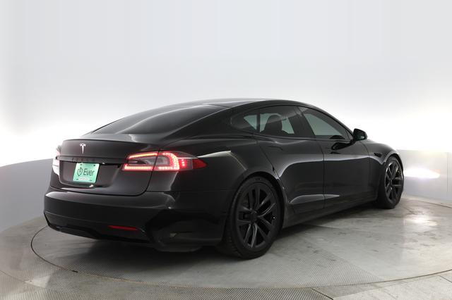 2021 Tesla Model S — photo 2 of 30